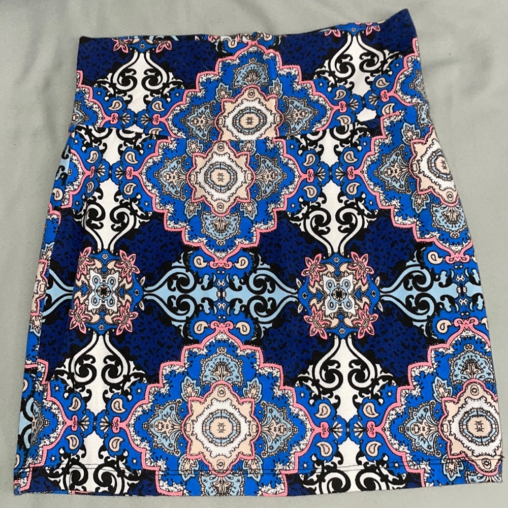 Charlotte Russe bodycon skirt. Size XS.